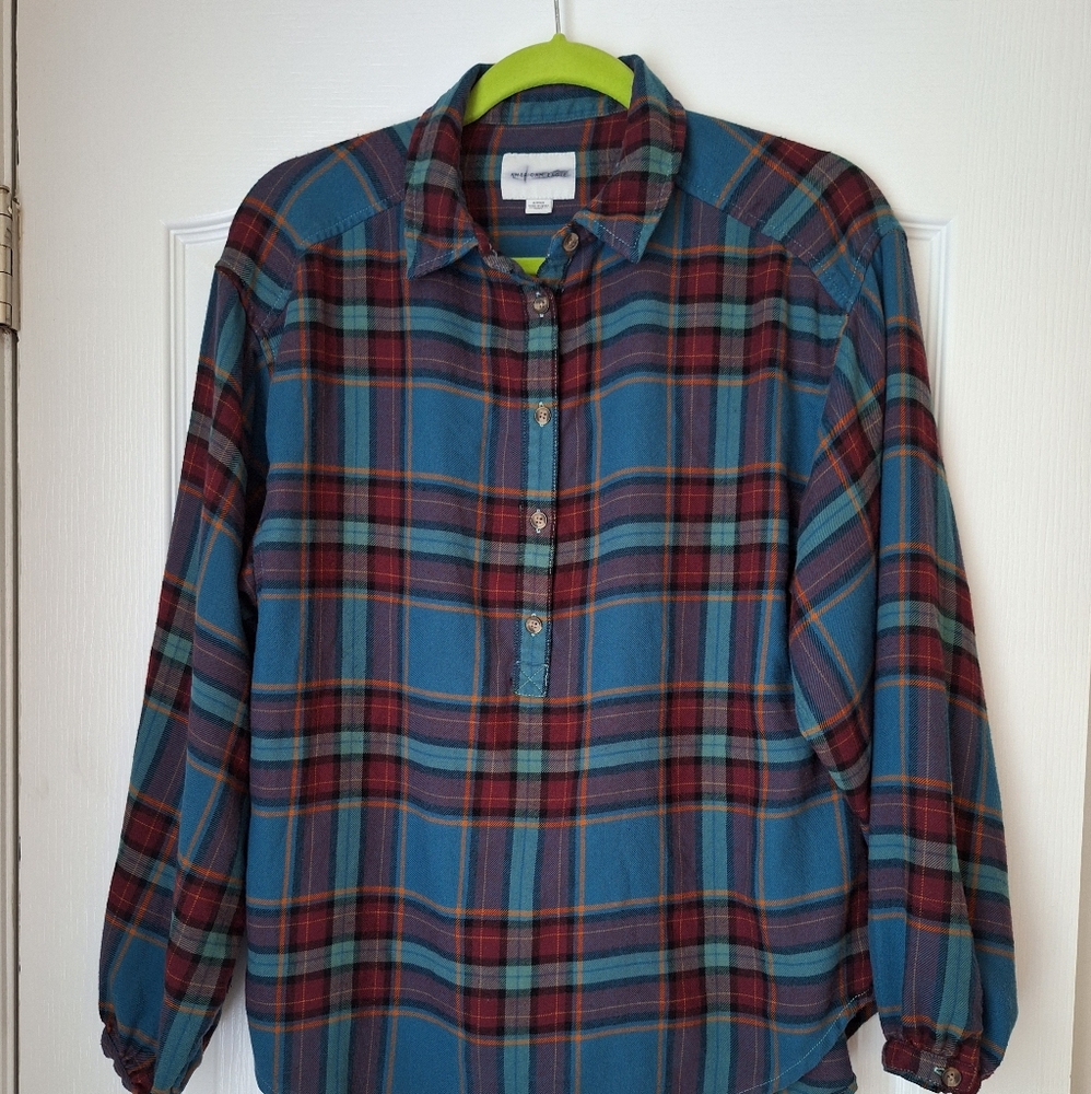 American Eagle Outfitters Multicolor Plaid Button Down Shirt